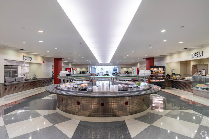 More Photos Of 1 Corporate Dr, Long Grove Unknown For Lease