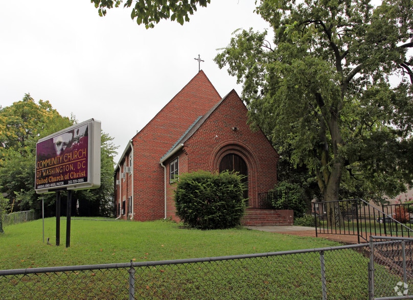 Primary Photo Of 1610 T St SE, Washington Religious Facility For Lease