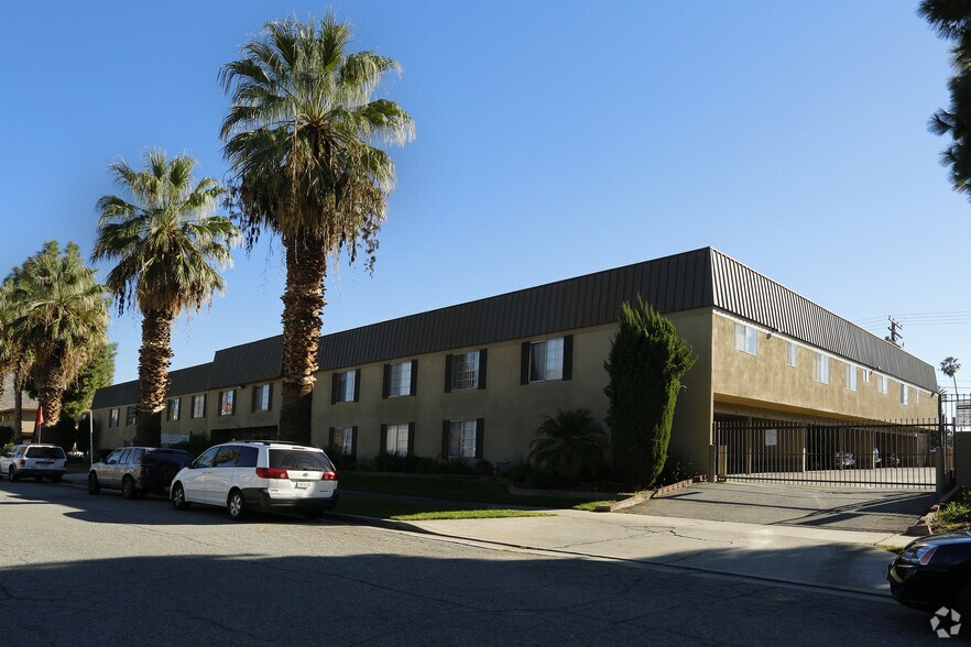 More Photos Of 1480 7th St, Riverside Apartments For Sale