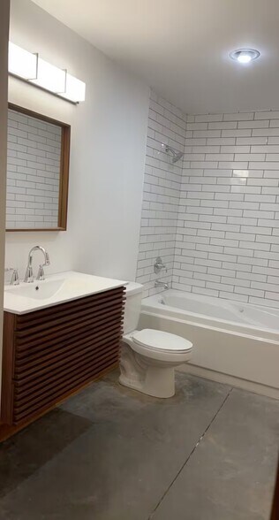 More Photos Of 2615 Washington Ave, Saint Louis Apartments For Sale