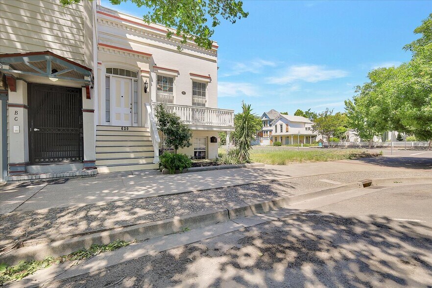 More Photos Of 630 D St, Marysville Apartments For Sale