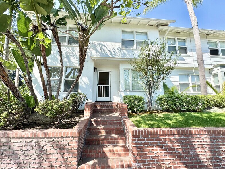 More Photos Of 953 E Carson St, Long Beach Apartments For Sale