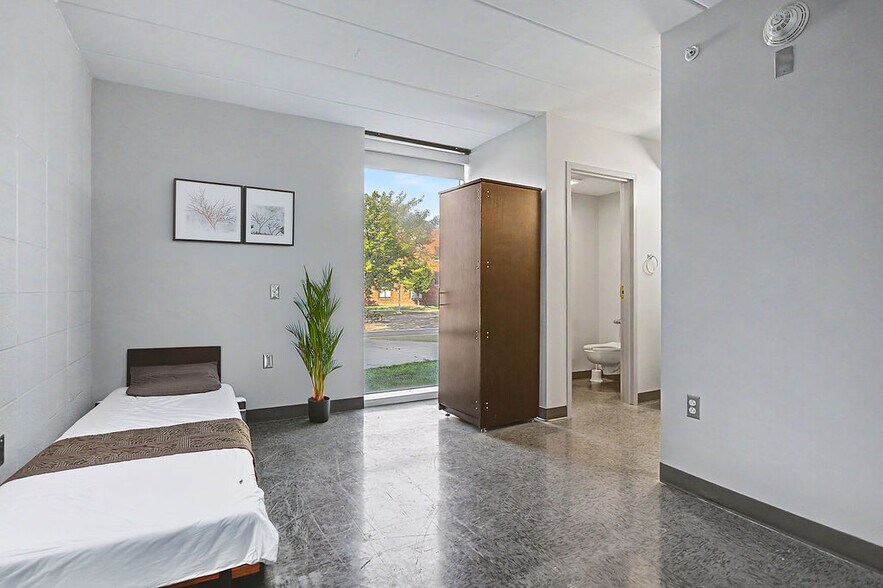 More Photos Of 3520 Alexandria Pike, Newport Apartments For Sale