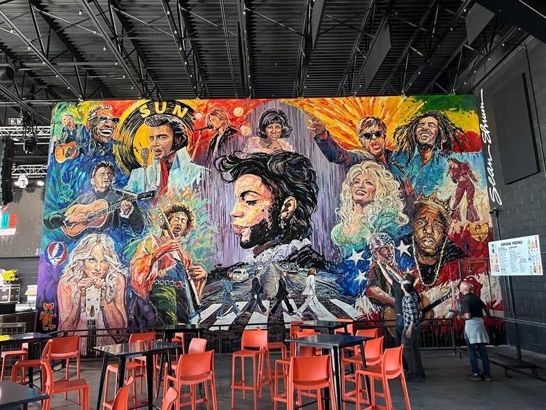 More Photos Of 3615 N Steele Blvd, Fayetteville Bar For Sale