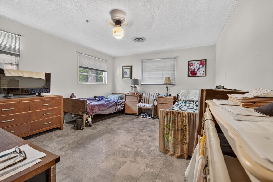 More Photos Of 1208 Kennedy Rd, Daytona Beach Assisted Living For Sale