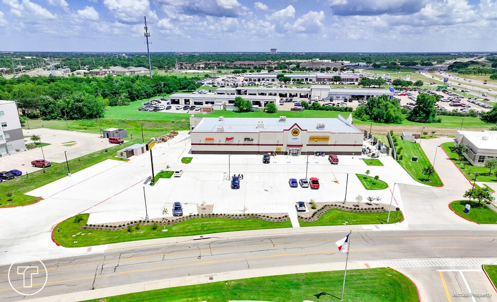 Primary Photo Of 1921 Austins Colony Pkwy, Bryan Freestanding For Sale