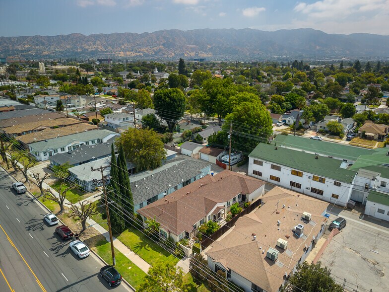 More Photos Of 1820 N Hollywood Way, Burbank Manufactured Housing Mobile Home Park For Sale