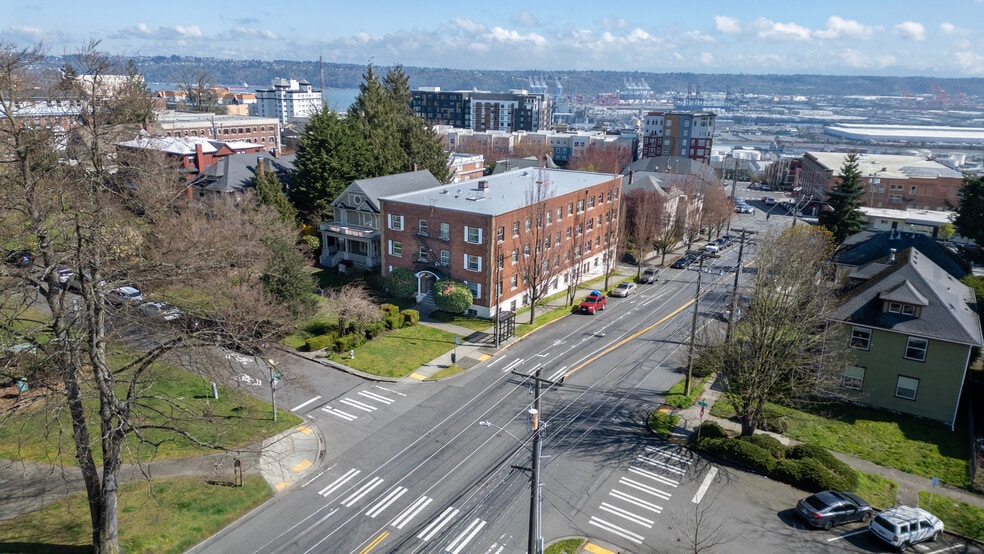 More Photos Of , Tacoma Multifamily For Sale