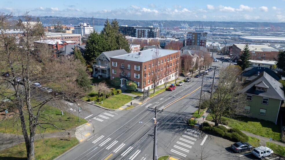 More Photos Of , Tacoma Multifamily For Sale