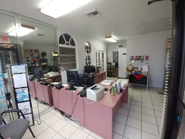 More Photos Of 6187 NW 167th St, Miami Lakes Office For Sale