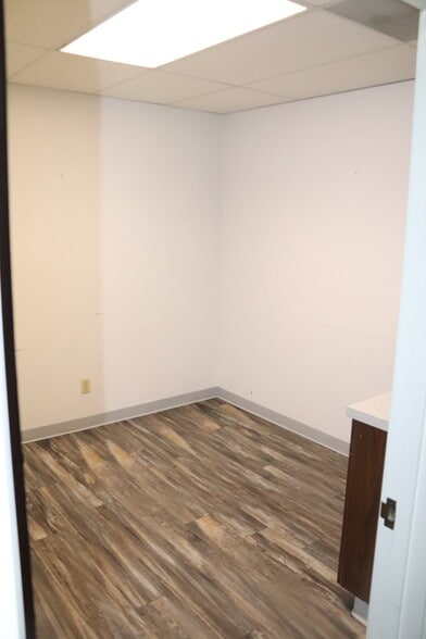 More Photos Of 770 Magnolia Ave, Corona Medical For Lease