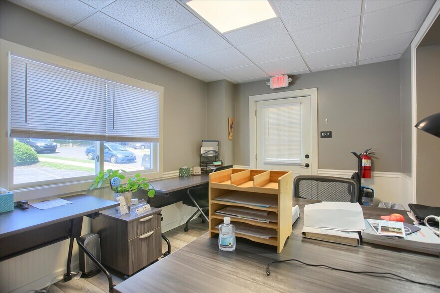 More Photos Of 6 S 15th St, Camp Hill Office For Sale