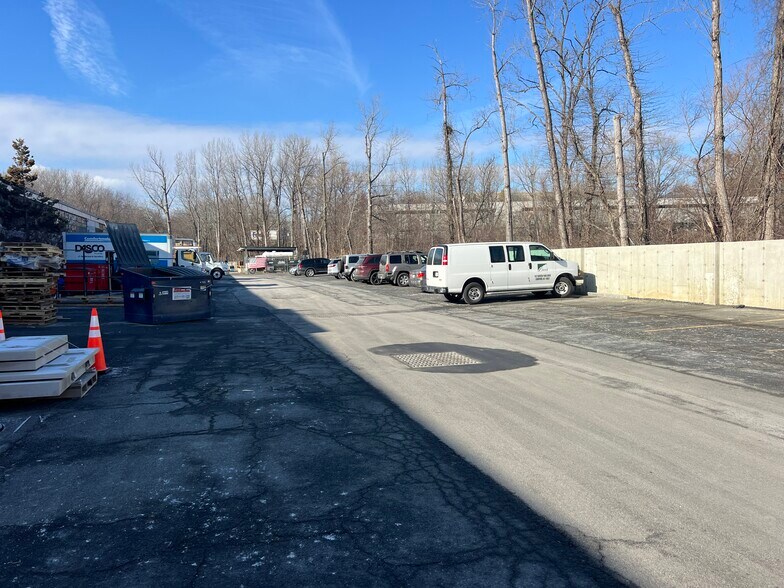 More Photos Of 102 Fairview Park Dr, Elmsford Warehouse For Lease