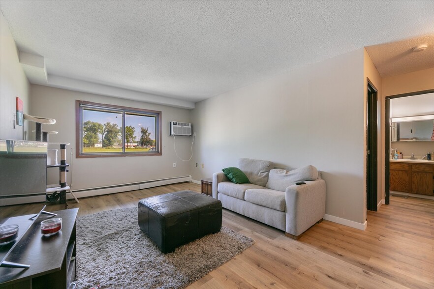 More Photos Of 23 Neptune St N, Cosmos Apartments For Sale