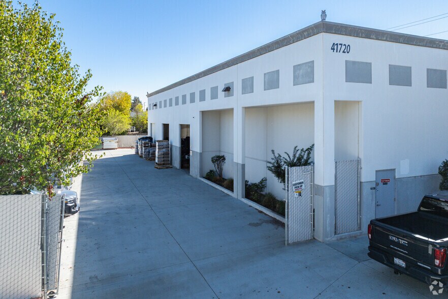 More Photos Of 41720 Corning Pl, Murrieta Manufacturing For Lease
