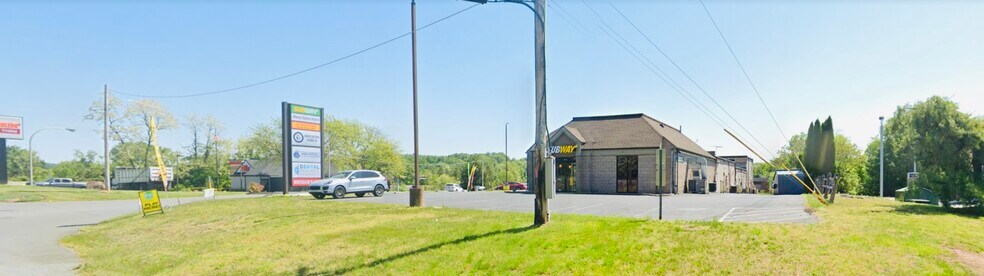 More Photos Of 100-110 Love Rd, Reading Storefront Retail Office For Sale