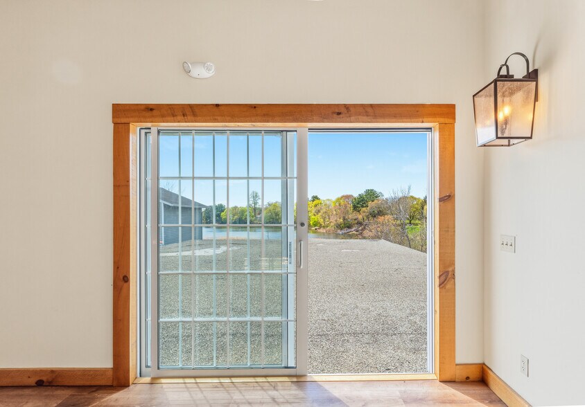 More Photos Of 13 Fort Hill Rd, Groton Storefront Retail Residential For Sale