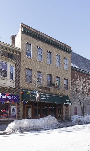 Primary Photo Of 136 Madison Ave, Albany Restaurant For Lease