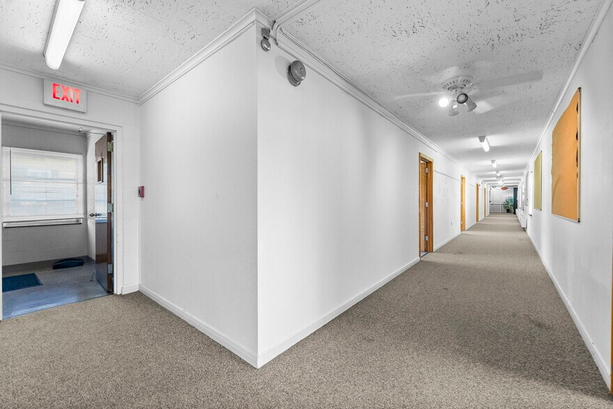 More Photos Of 35 Orange Ave, Clifton Religious Facility For Lease