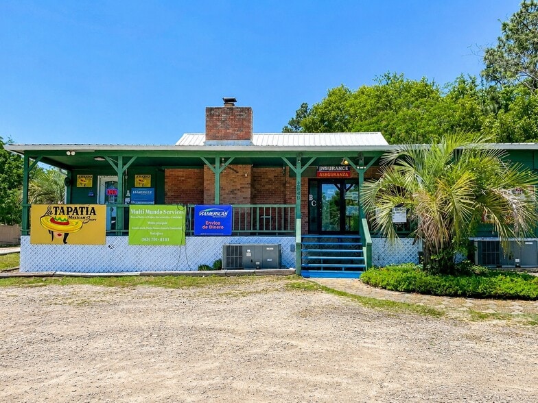 More Photos Of 2040 S Lake Dr, Lexington Light Distribution For Sale
