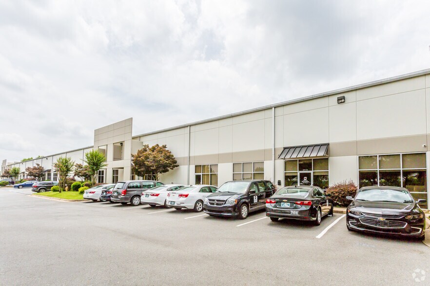 More Photos Of 4700 S Bowman Rd, Little Rock Light Manufacturing For Lease
