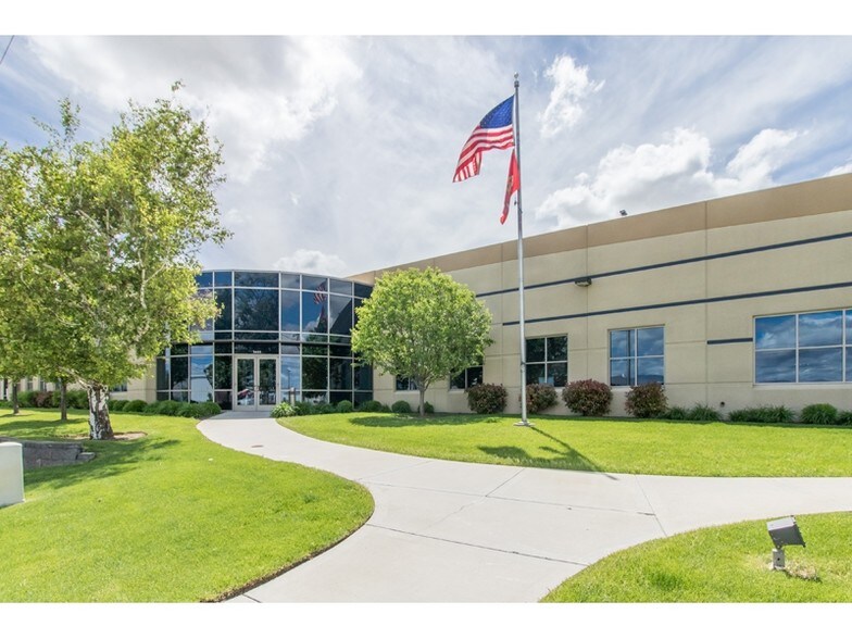 More Photos Of 1445 W Commerce Ave, Boise Distribution For Lease