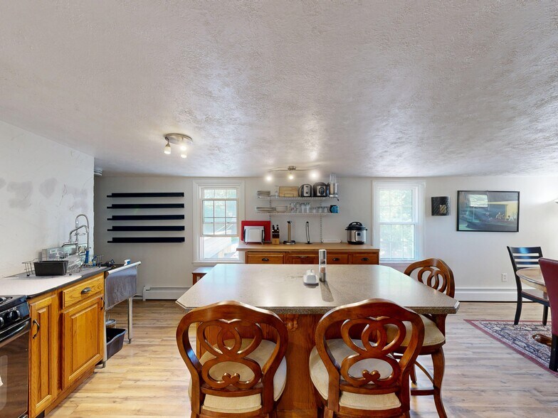 More Photos Of 6990 W Lake Rd, Fairview Restaurant For Sale