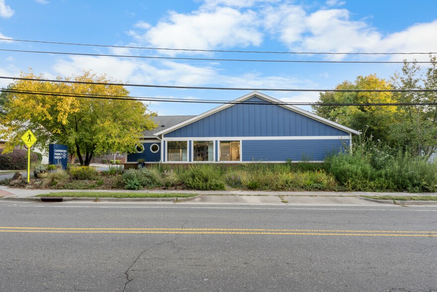 More Photos Of 200 W Weaver St, Carrboro Office For Sale