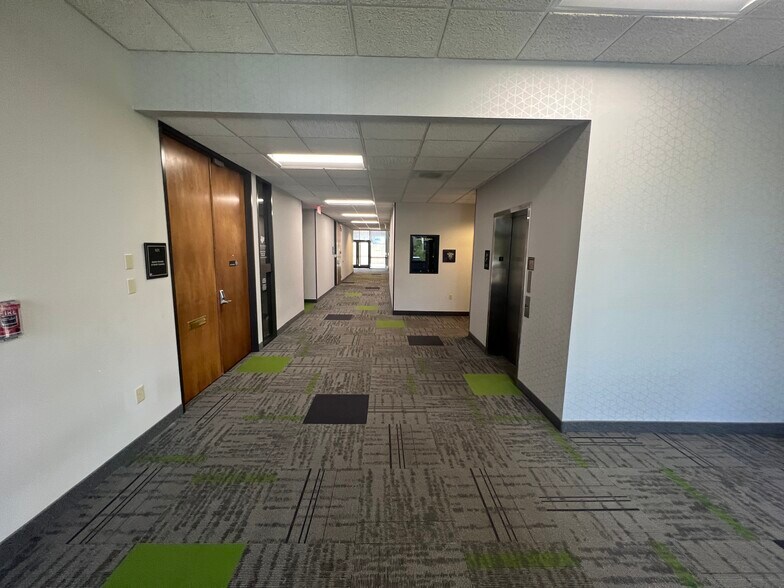 More Photos Of 1 Centerview Dr, Greensboro Unknown For Lease