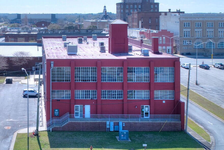 More Photos Of 125 Pine Ave, Albany Loft Creative Space For Lease