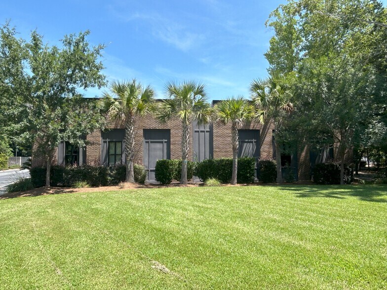 More Photos Of 2287 Henry Tecklenburg Dr, Charleston Office For Lease