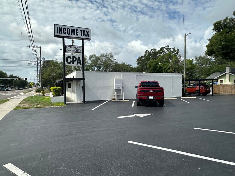 More Photos Of 6100 N Nebraska Ave, Tampa Office For Lease
