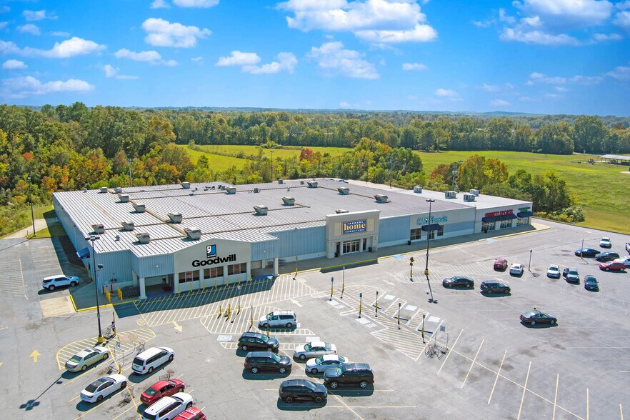 More Photos Of 505 Hwy 80 West, Demopolis Storefront For Sale