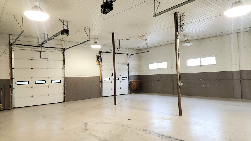 More Photos Of 3988 N Dixie Hwy, Monroe Service Station For Sale