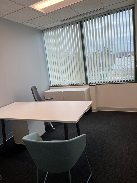 More Photos Of 135 Corporate Centre Dr, Scott Depot Office For Lease