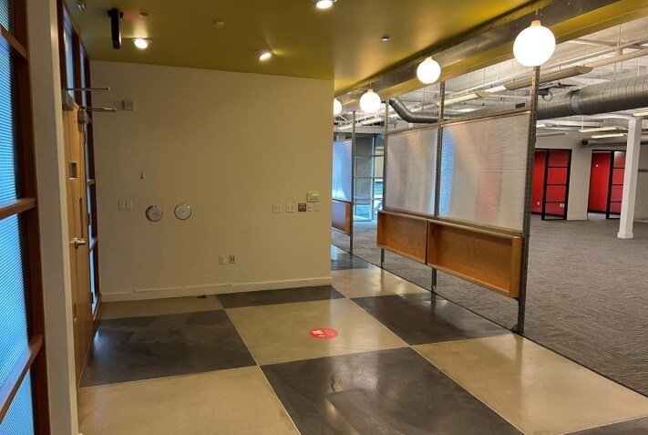 More Photos Of 6550 Vallejo St, Emeryville Research And Development For Lease
