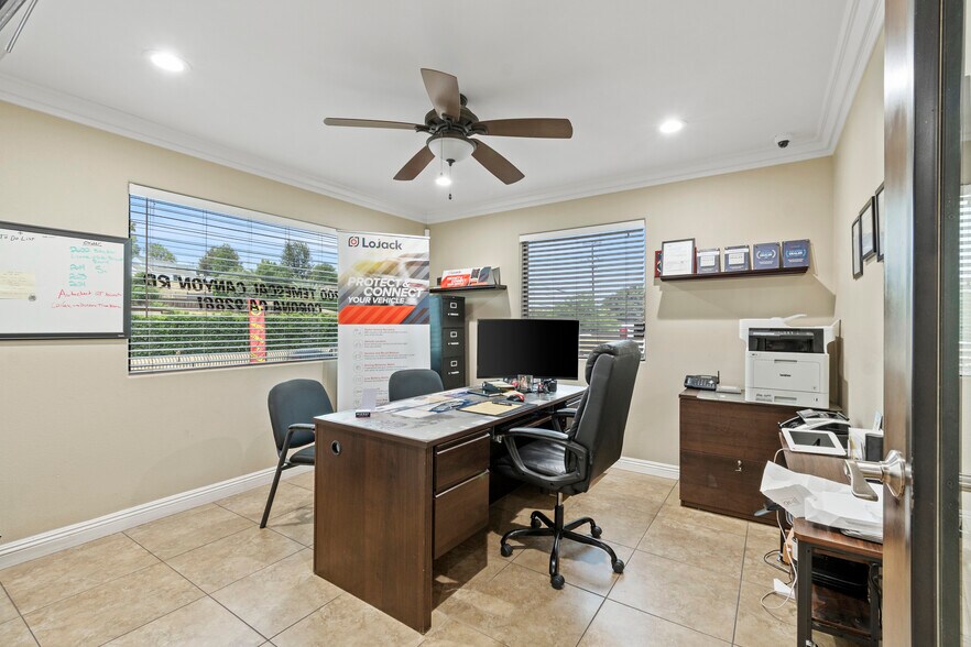 More Photos Of 19700 Temescal Canyon Rd, Corona Freestanding For Lease