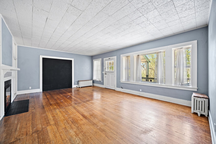 More Photos Of 33 W Willamette Ave, Colorado Springs Multifamily For Sale