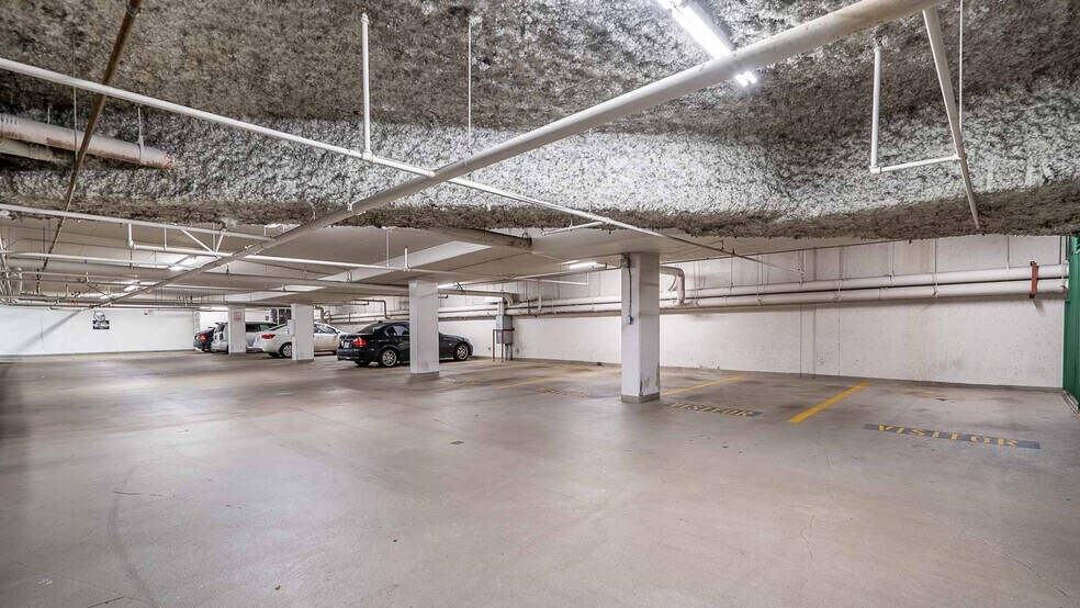 More Photos Of 26 Cordova St E, Vancouver Storefront For Lease