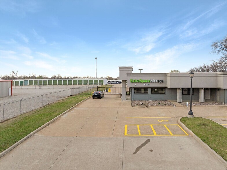 More Photos Of 12331 E 11th St, Tulsa Self Storage For Sale