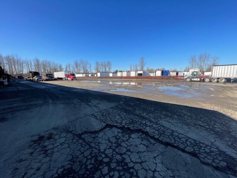 More Photos Of 4441 NE 148th Ave, Portland Warehouse For Sale