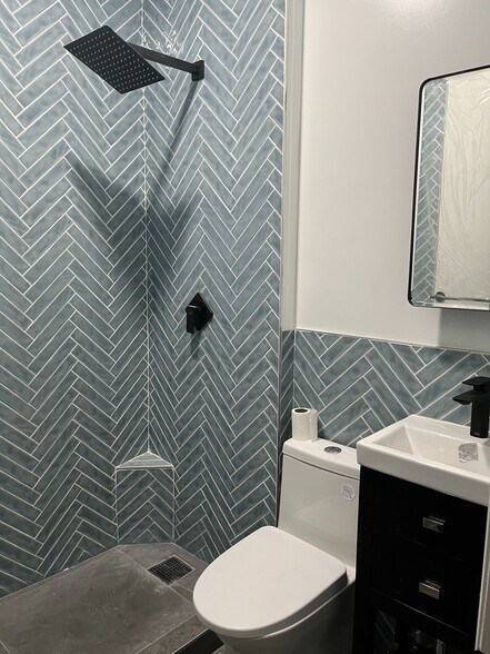 More Photos Of 248 Driggs Ave, Brooklyn Apartments For Sale