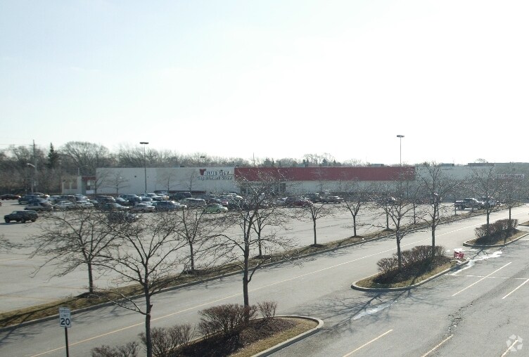 More Photos Of 4011 Lincoln Hwy, Matteson Freestanding For Lease