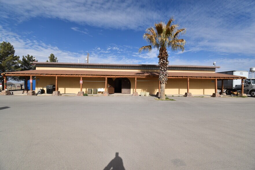 Primary Photo Of 201 Third NW St, Fabens Showroom For Sale
