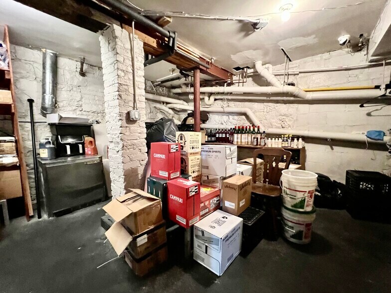 More Photos Of 66 Greenpoint Ave, Brooklyn Storefront Retail Office For Lease