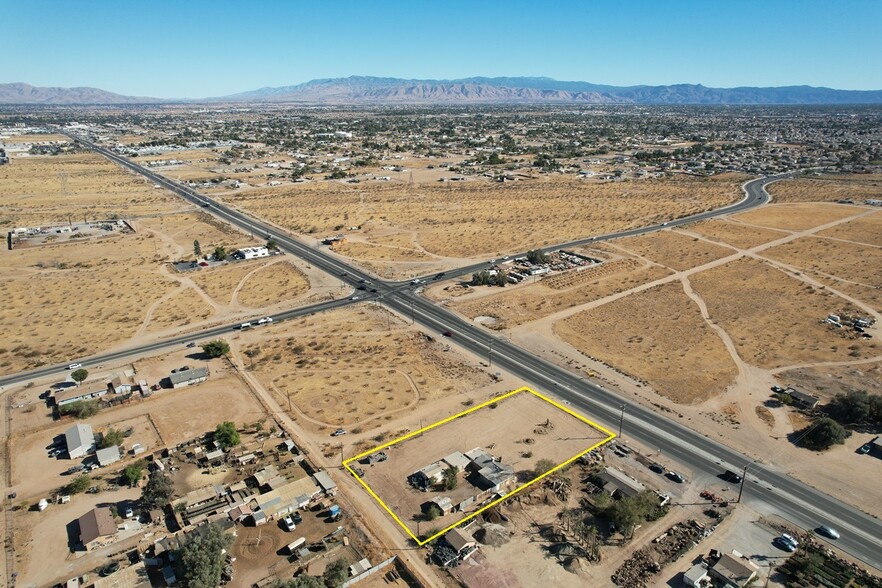 Primary Photo Of 13612 Palmdale Rd, Victorville Contractor Storage Yard For Sale