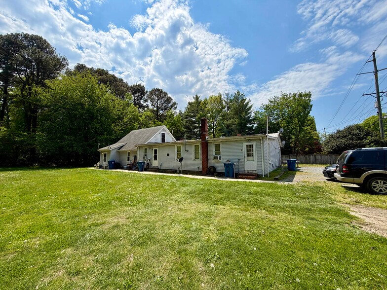 More Photos Of 5122 Main St, Grasonville Apartments For Sale