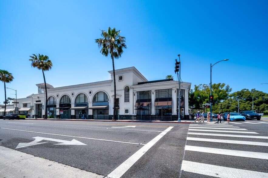 More Photos Of 9455-9469 S Santa Monica Blvd, Beverly Hills Storefront For Lease