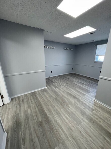 More Photos Of 319 High St, Burlington Office Residential For Lease