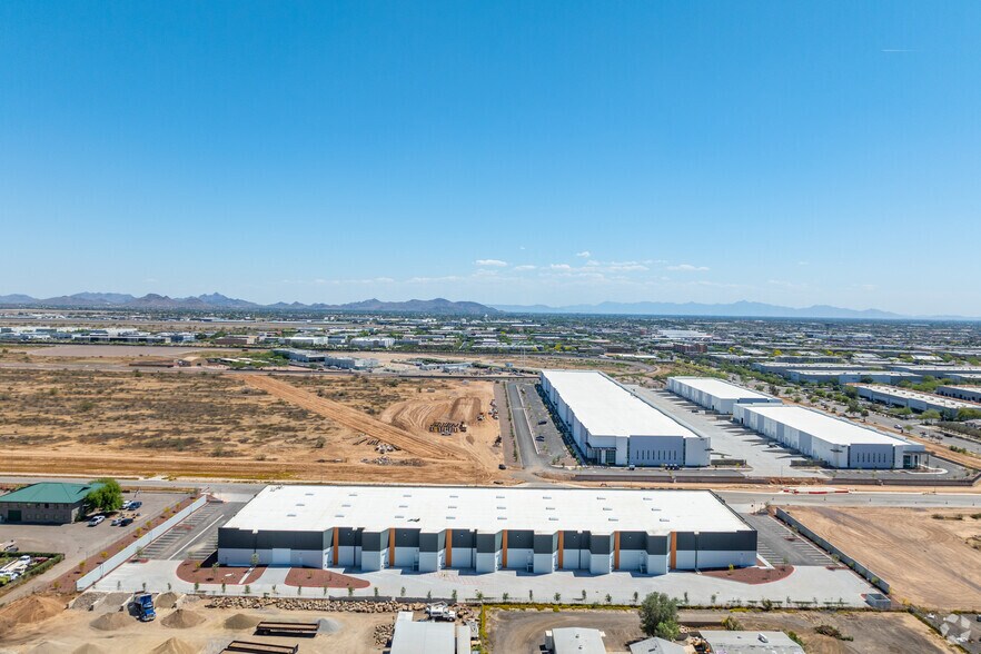 More Photos Of 1750 W Alameda Rd, Phoenix Distribution For Sale